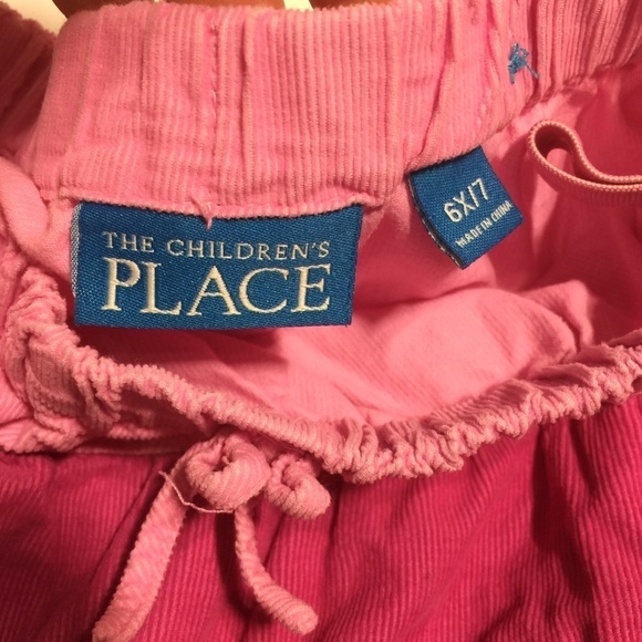 Children’s place Girls velvet shades of pink skirt - Picture 3 of 3
